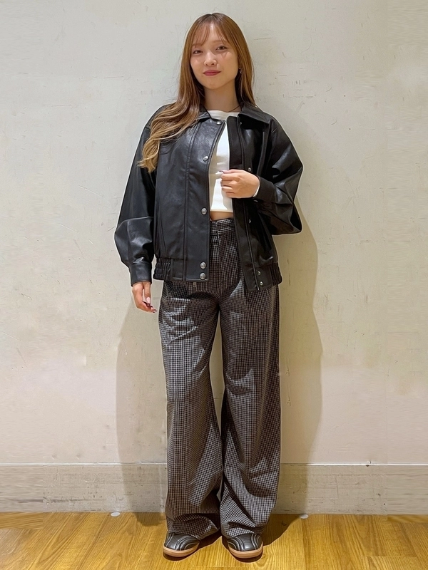 秋に活躍。レザージャケット
