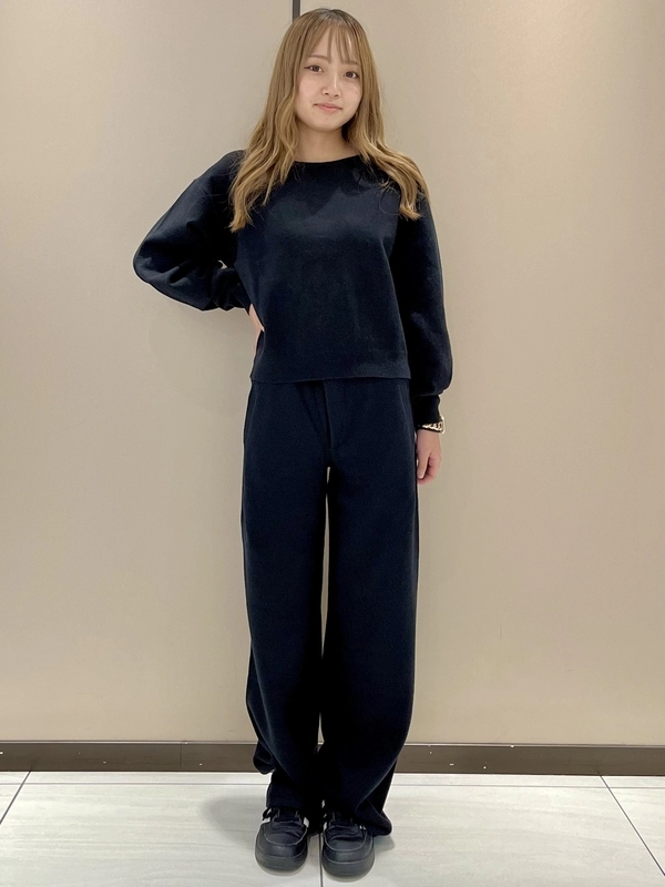 ニットをセットアップで