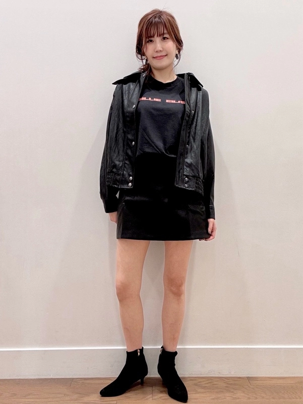【新作】ミュージックTシャツ　ビリーアイリッシュ