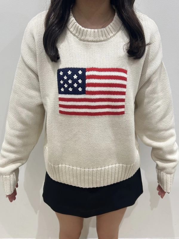 Gap アメリカンフラッグ　国旗 ニット　セーター 星条旗が主役！アメカジ✖️リラックス】のスタイリング | Gap公式