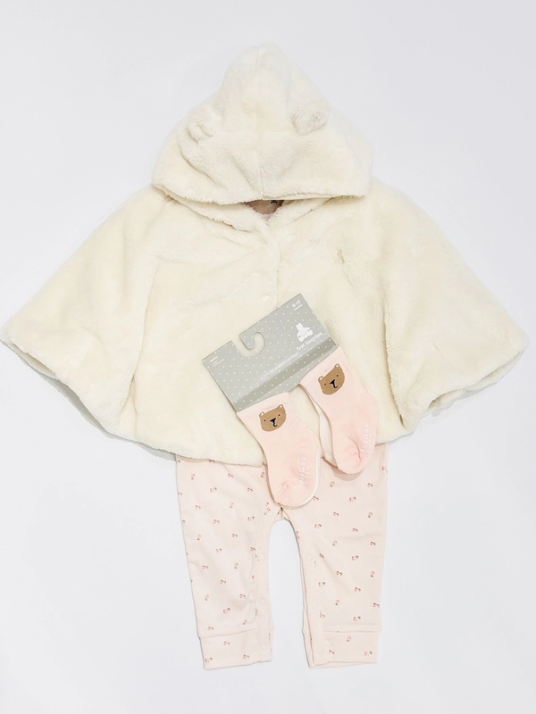 ほんわか贈り物コーデ