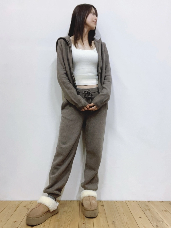 NEW】ジップパーカーセットアップのスタイリング | Gap公式オンライン