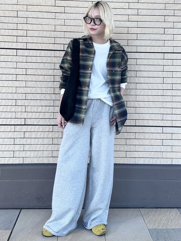 【オススメ】フランネルシャツ×バギーワイドスウェットパンツ