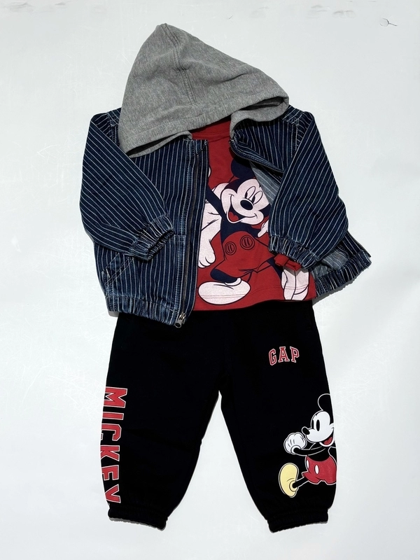 秋のミッキーマウスコーデ