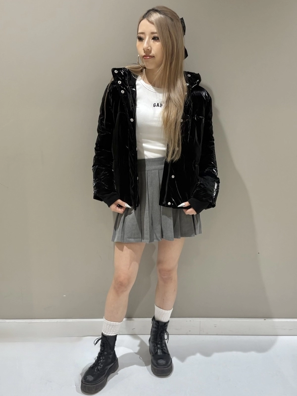 大人可愛いモノトーンコーデ