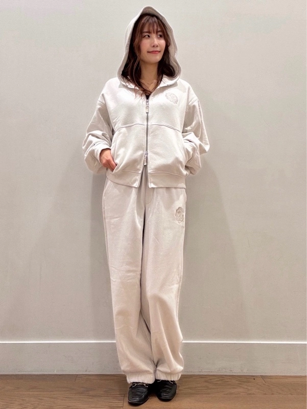 【TikTokで大人気!】ロゴスウェットセットアップ