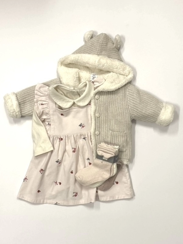 もこもこくま耳カーディガンコーデ♡