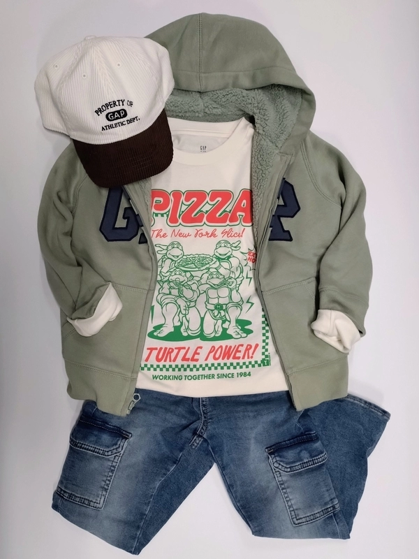 ボアパーカー＆タートルズTコーデ