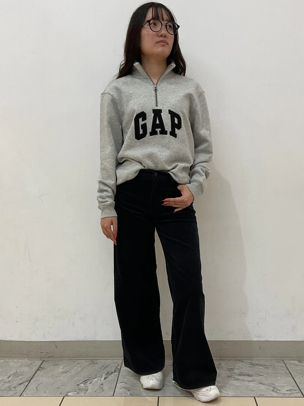 ハーフジップ✖️コーデュロイバギーパンツ