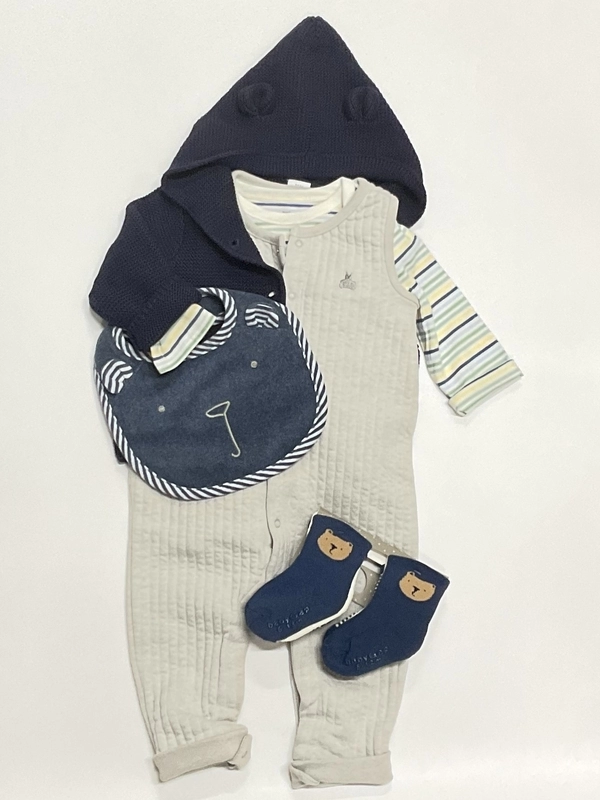 オールシーズン使える！キルティングカバーオール