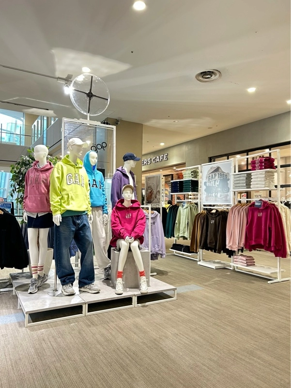【Gap LOGO POP-UP SHOP 開催】