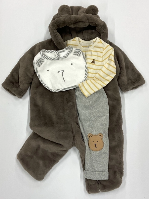 もこもこくまさんコーデ