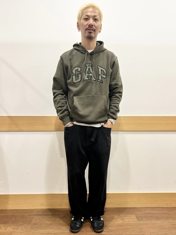 【ロゴパーカー】