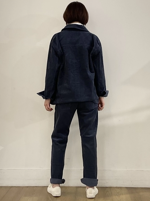 新作コーデュロイセットアップ♪のスタイリング | Gap公式オンラインストア