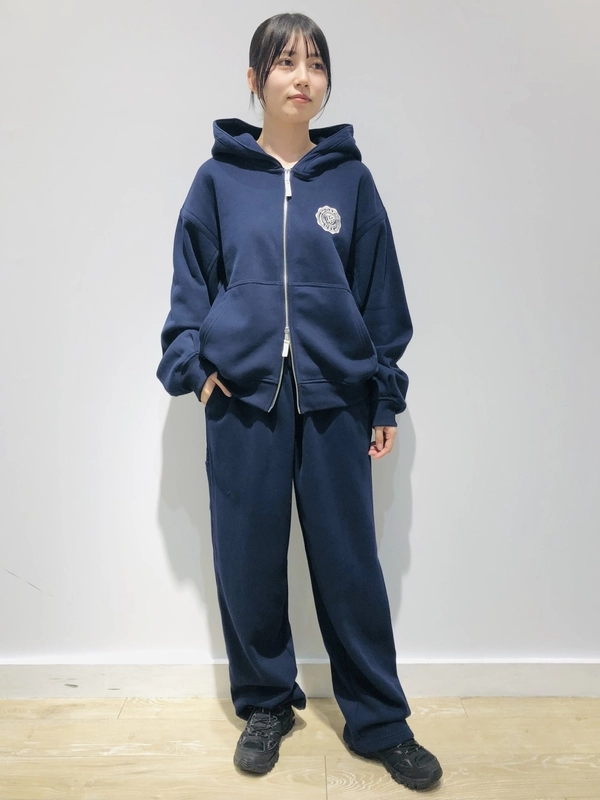 クラッシックロゴスウェットセットアップ】のスタイリング | Gap公式
