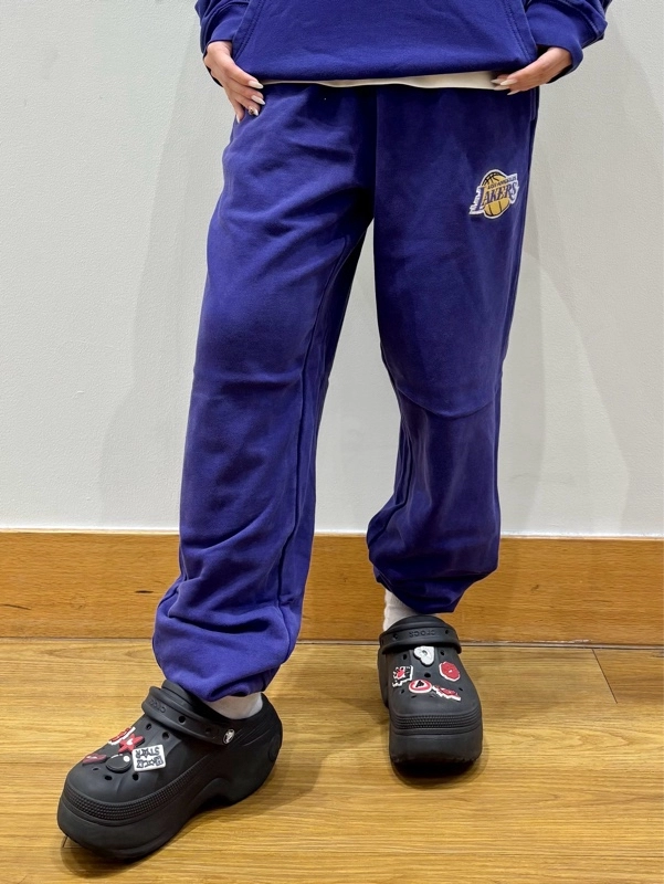 New】GAP×NBAコラボセットアップのスタイリング | Gap公式オンラインストア