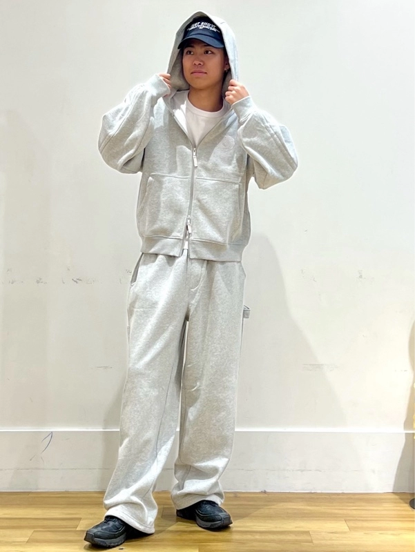 GAP ジップパーカーセットアップ NEW》ダブルジップパーカーのセットアップのスタイリング | Gap公式