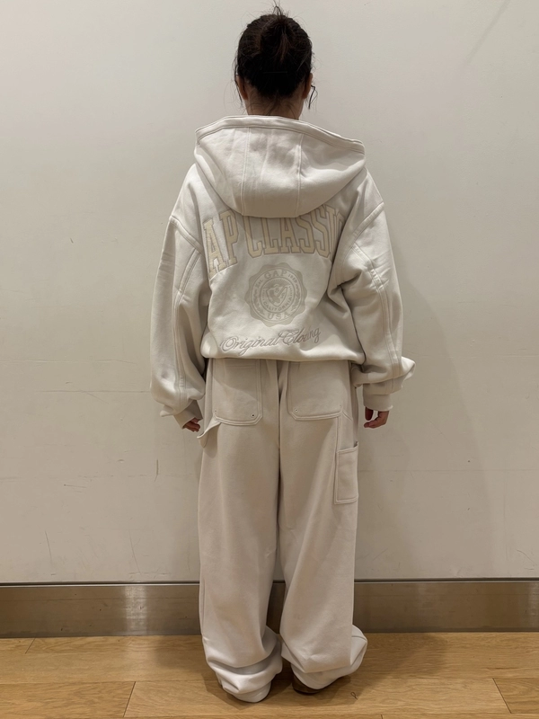 GAP セットアップ ダブルジップセットアップ♪のスタイリング | Gap公式オンラインストア