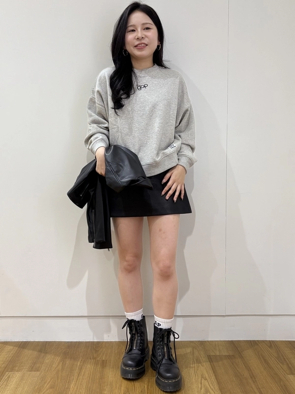 Gap公式オンラインストア | ヴィーガンレザー ミニスカート・スコート