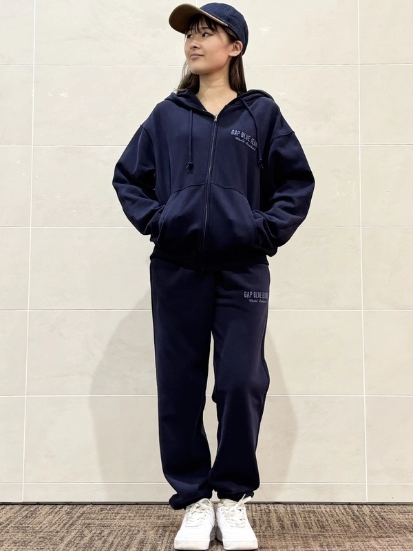 【大人気】背中ロゴがかわいいセットアップ