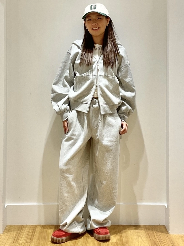 新作ダブルジップ！スウェットセットアップのスタイリング | Gap公式