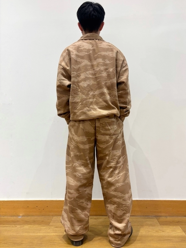 GAPロゴ✖️カモフラセットアップのスタイリング | Gap公式オンライン