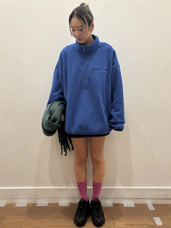 【ボアハーフジップ】ミニスカートコーデ