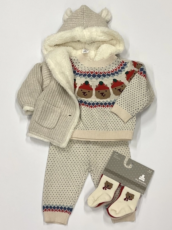 新生児　初めてのくまさんコーデ