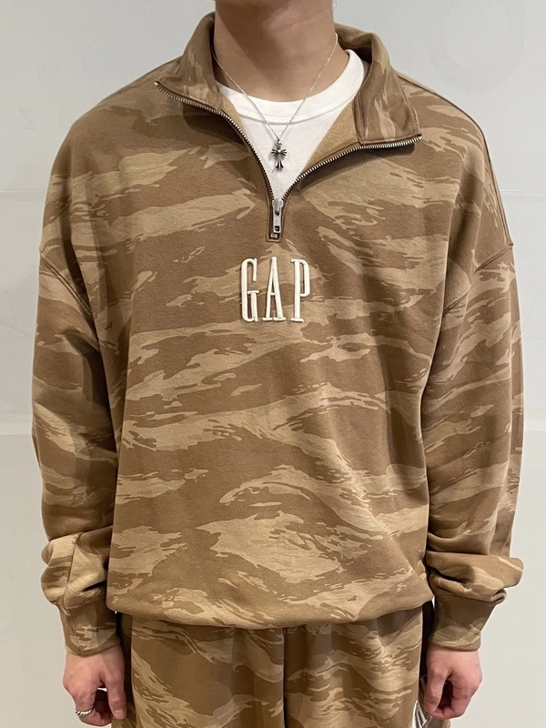 大人気】カモフラ柄セットアップのスタイリング | Gap公式オンラインストア