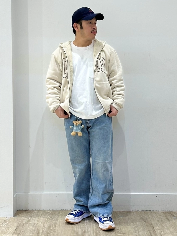 【毎年大人気！】ロゴパーカー×デニム