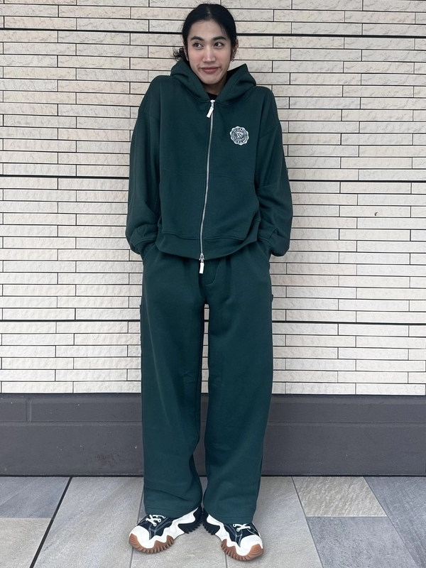 【大人気】Gapロゴパーカー×カーペンタースウェットパンツ