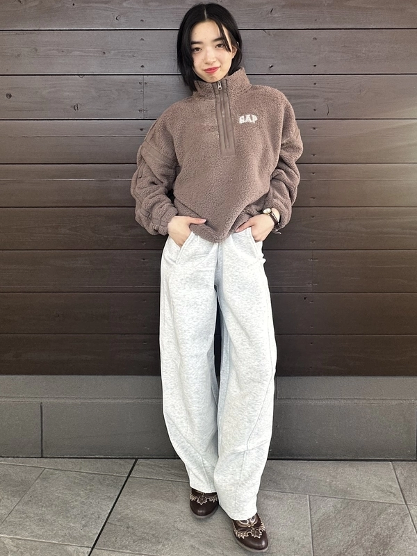 【新作】クロップドハーフジップ×バレルスウェットパンツ