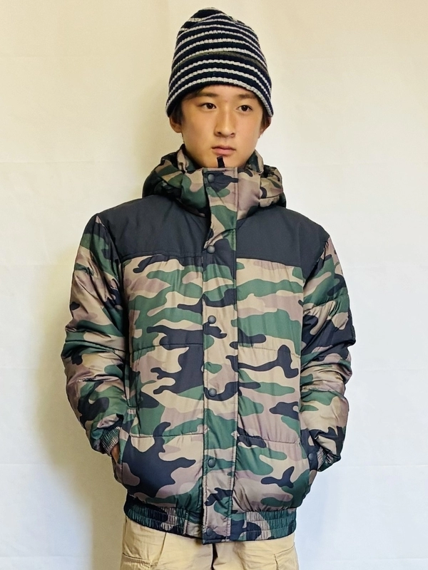 【限定品】キッズ SOPH.×LAドジャースコラボ　迷彩ジャケット キッズ【迷彩パファジャケット】冬支度万全 | Gap公式オンラインストア