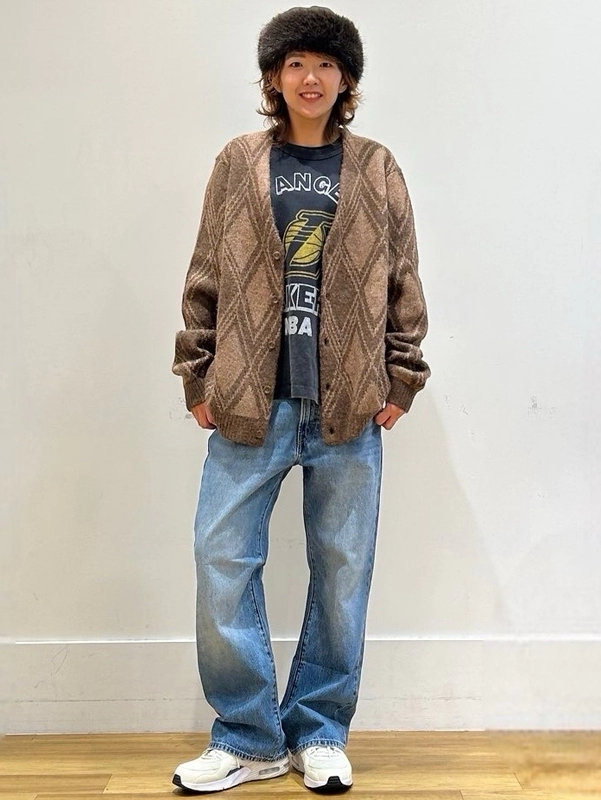 メンズアイテムで古着風スタイル