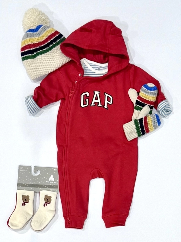 【赤ちゃんの初めての冬に】流行りの定番ロゴ