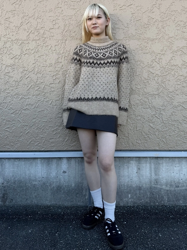 【新作】ハイネックセーター