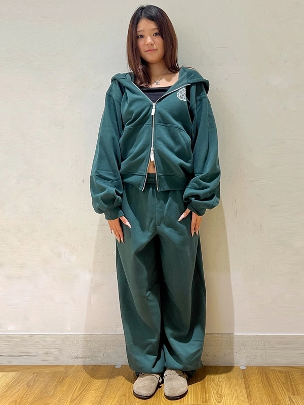 ダブルジップアップパーカー】セットアップのスタイリング | Gap公式