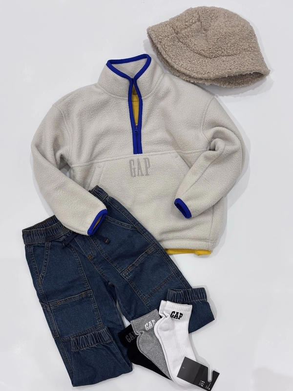 GAPロゴボアコーディネート⭐︎