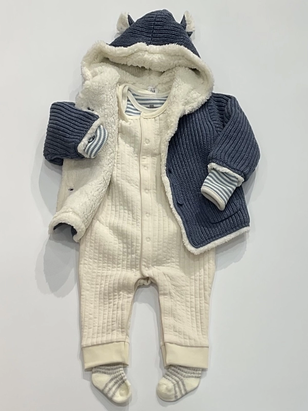 裏ボアカーディガンコーデ♪