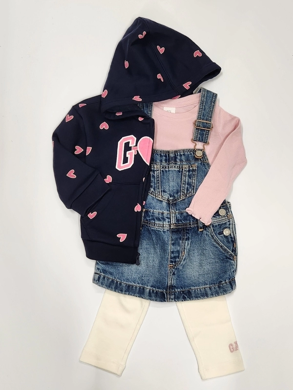 ハート柄ジップアップパーカー!!