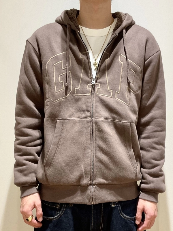 軽くて暖かい◎裏ボアジップパーカーのスタイリング | Gap公式