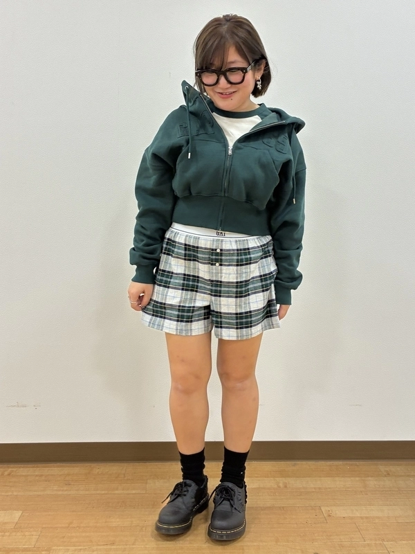 グリーンで元気いっぱいコーデ