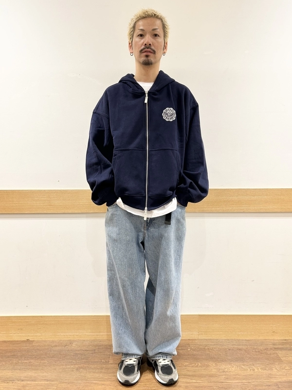 【ロゴパーカー】