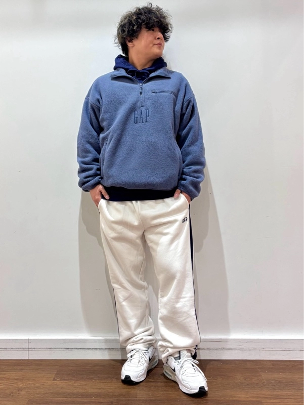 『Gapロゴハーフジップフリースde楽ちんコーデ』