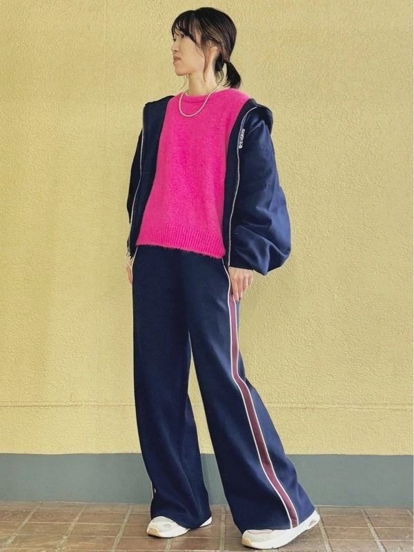 【ふわもこセーターでホリデーアクティブコーデ♪」