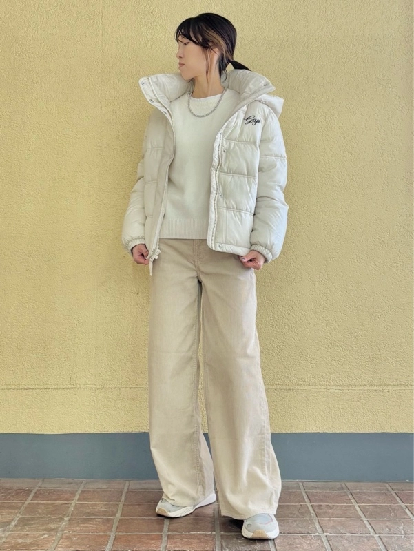 【オールホワイトで暖かイルミネーションコーデ♪】