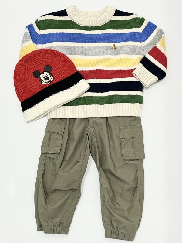 ホリデーカラーコーデ