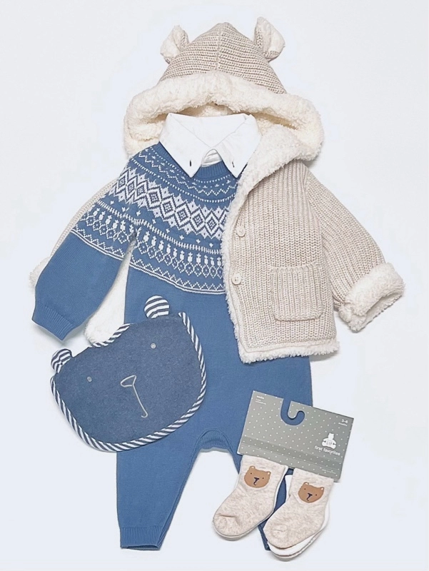 フェアアイルカバーオール　可愛いクリスマスコーデ