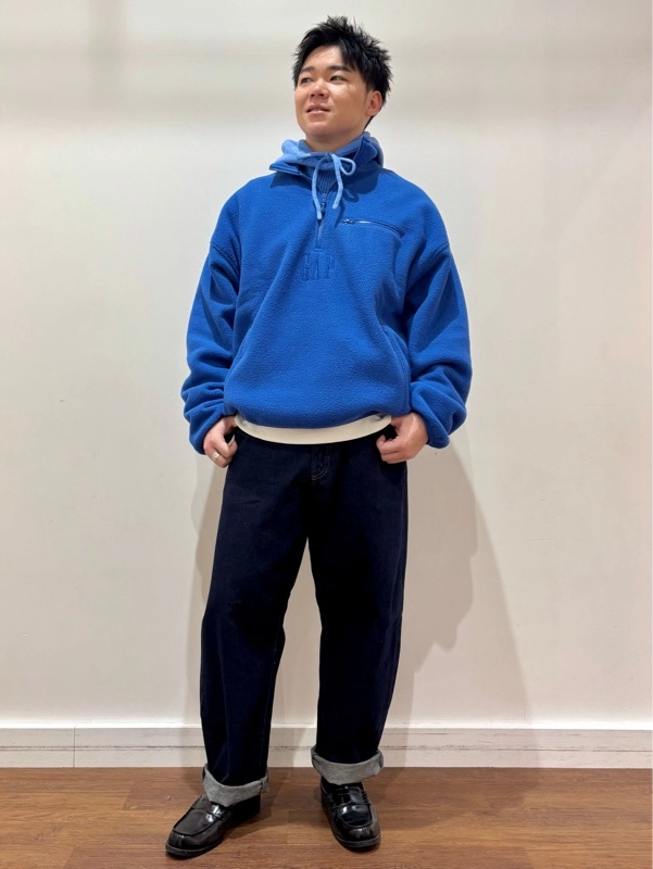 『人気のGapロゴハーフジップフリース＆バラクラバコーデ』