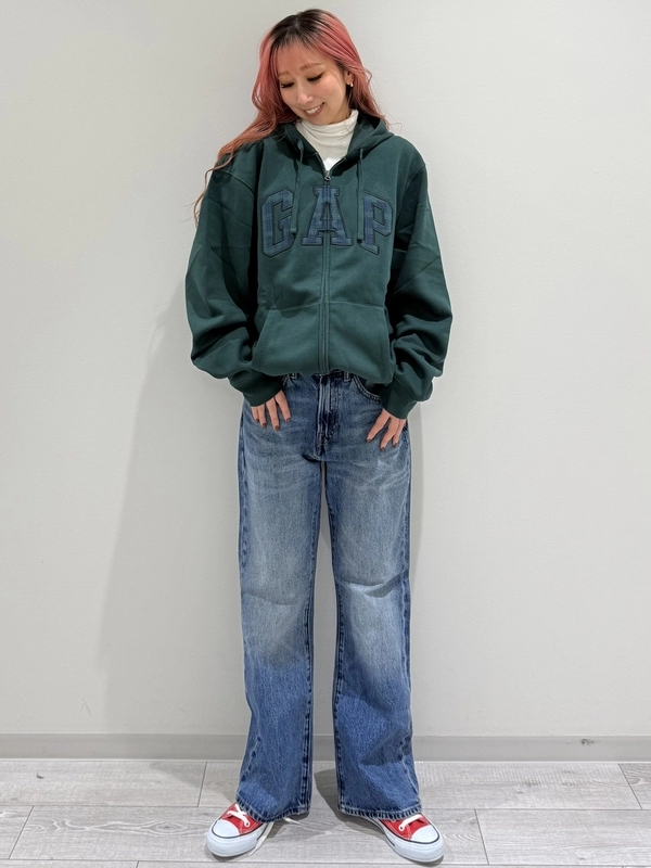 【大人気】ロゴパーカー